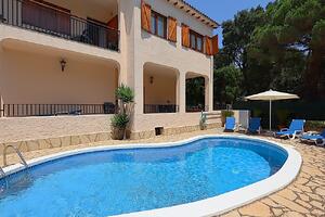K34 Villa Victoria Отдельный дом / Villa  Lloret de Mar