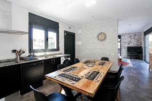 K45 Villa Esperanza Отдельный дом / Villa URBANITZACIÓ AIGUAVIVA PARC Vidreres