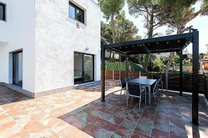 K45 Villa Esperanza Отдельный дом / Villa URBANITZACIÓ AIGUAVIVA PARC Vidreres