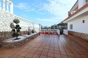 K49 Villa Atenea  Отдельный дом / Villa  Lloret de Mar
