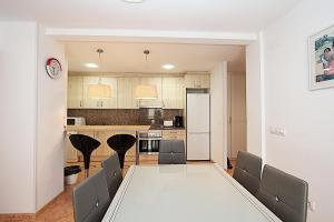A004 Apartamento Duplex Llaverias Apartment centro Lloret de Mar