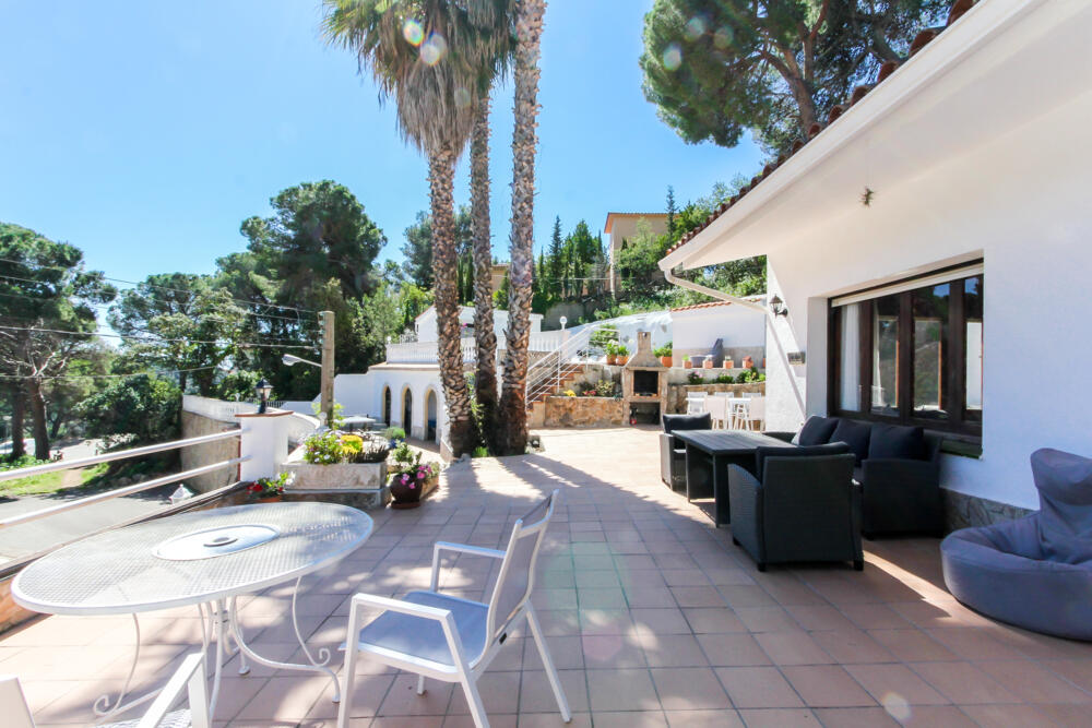 C101 Villa Canyelles Natalie Casa aislada / Villa Canyelles Lloret de Mar C101 Villa Canyelles Natalie Casa aislada / Villa Canyelles Lloret de Mar