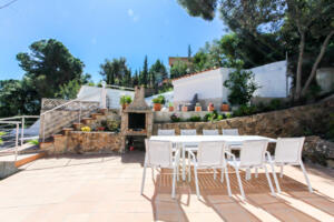 C101 Villa Canyelles Natalie Vrijstaand huis / Villa Canyelles Lloret de Mar