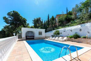 C101 Villa Canyelles Natalie Vrijstaand huis / Villa Canyelles Lloret de Mar