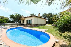 C002 Villa Roselles Casa aislada / Villa Serra Brava Lloret de Mar