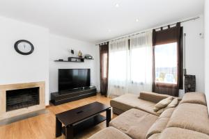 C002 Villa Roselles Casa aislada / Villa Serra Brava Lloret de Mar
