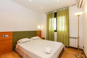 C002 Villa Roselles Casa aislada / Villa Serra Brava Lloret de Mar