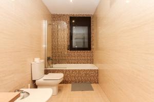 C002 Villa Roselles Casa aislada / Villa Serra Brava Lloret de Mar