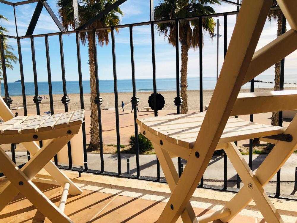 AR27-2 AR27-2, bonito apartamento en primera línea de playa Apartamento Arsenal Villajoyosa/Vila Joiosa (la)