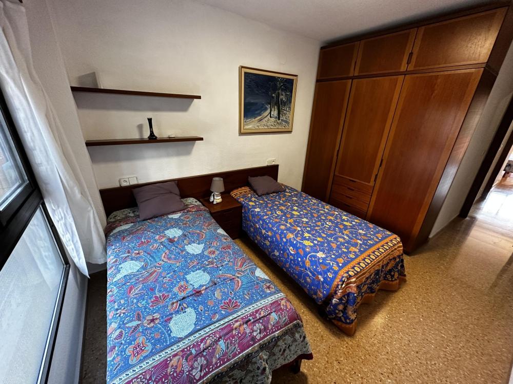 PV34 Apartamento en el centro, piscina y parking, a 10 metros de la playa y vista al mar Apartamento  Villajoyosa/Vila Joiosa (la)