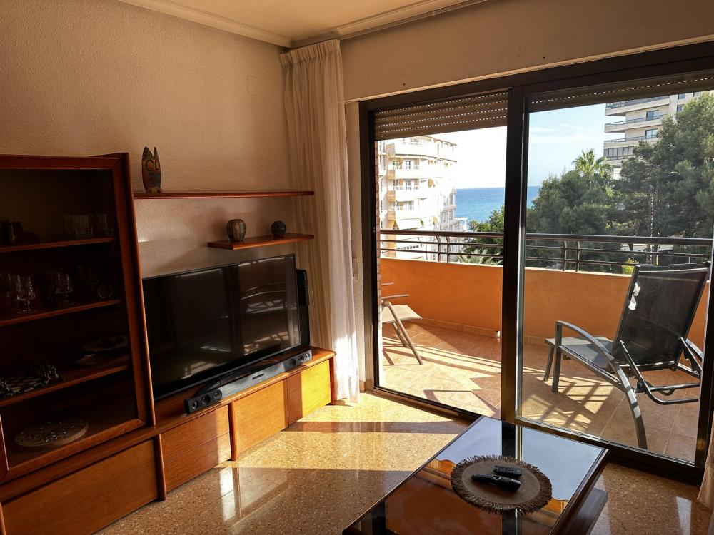 PV34 Apartamento en el centro, piscina y parking, a 10 metros de la playa y vista al mar Apartamento  Villajoyosa/Vila Joiosa (la)