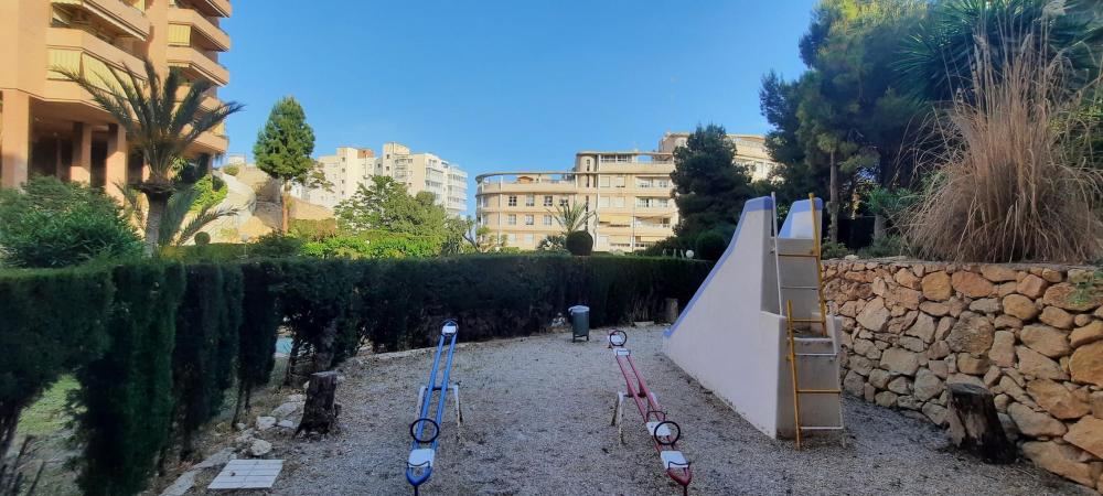 PV34 Apartamento en el centro, piscina y parking, a 10 metros de la playa y vista al mar Apartamento  Villajoyosa/Vila Joiosa (la)
