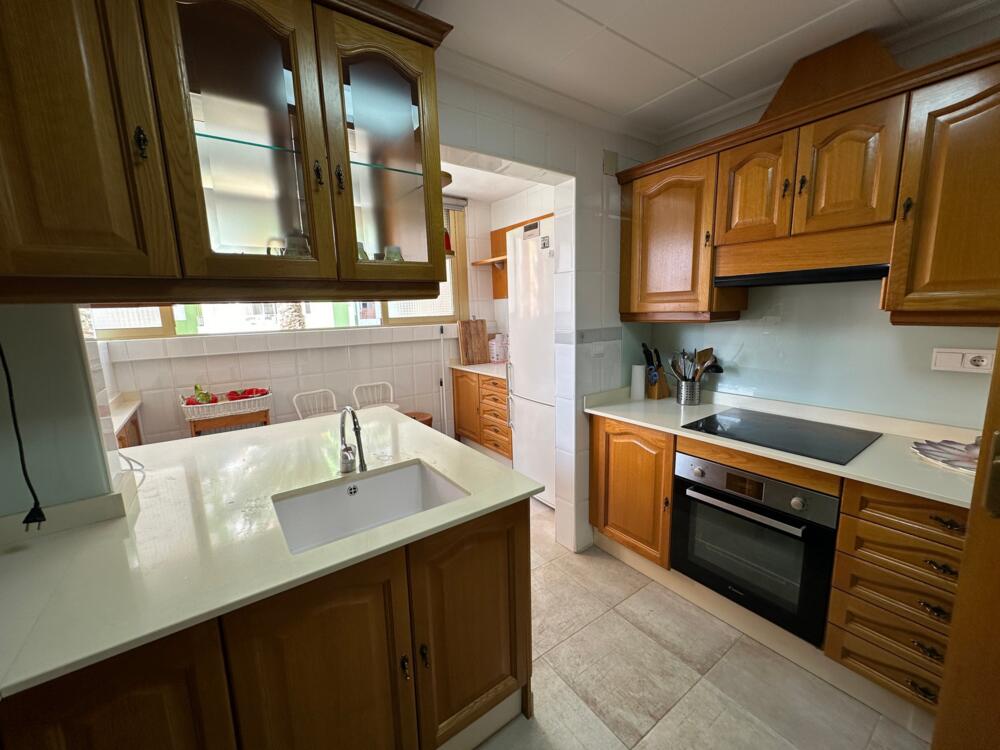 BA12-2 BA12-2, Gran apartamento con terraza muy cerca de la playa Apartamento  Villajoyosa/Vila Joiosa (la)