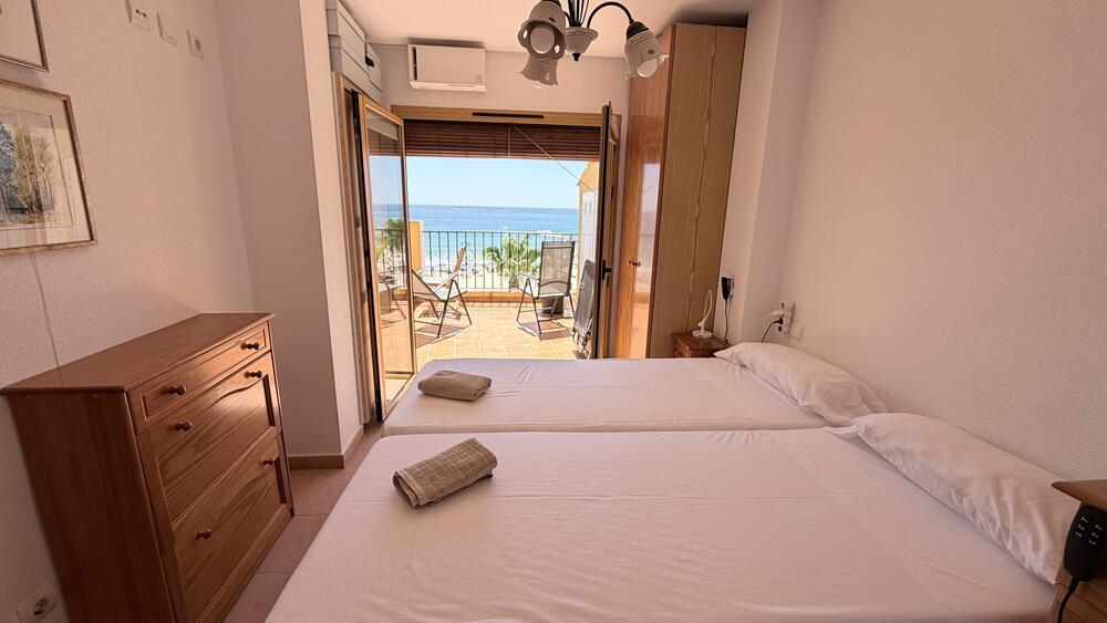ATA ATA, Moderno ático en primera línea del casco antiguo con ascensor Apartamento Casco antiguo-playa centro Villajoyosa/Vila Joiosa (la)