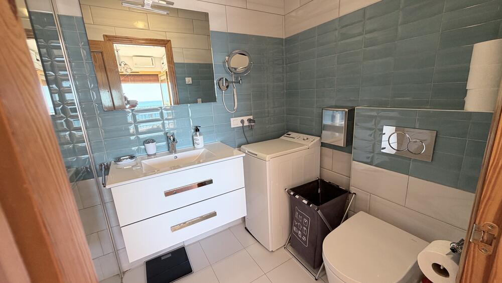 ATA ATA, Moderno ático en primera línea del casco antiguo con ascensor Apartamento Casco antiguo-playa centro Villajoyosa/Vila Joiosa (la)