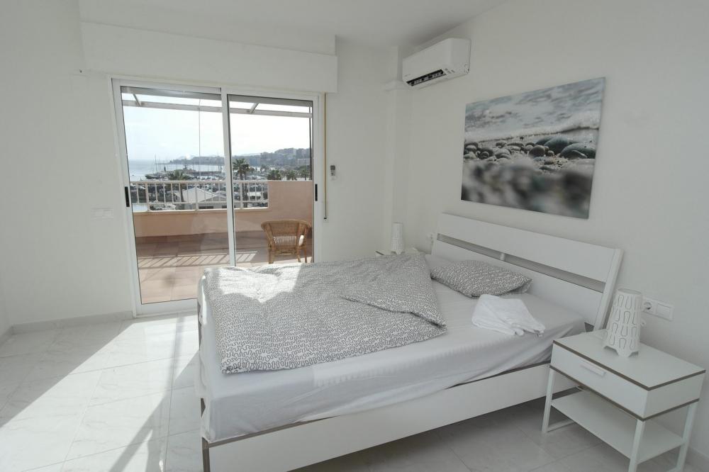 EST2 EST2,  Ático en el puerto de Villajoyosa Apartamento Puerto Villajoyosa/Vila Joiosa (la)