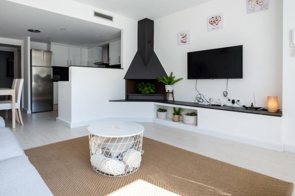 101.01 Ses Mimoses Apartamento recién reformado en el centro del pueblo con garaje, ideal para 4 personas. Apartamento Centre Cadaqués