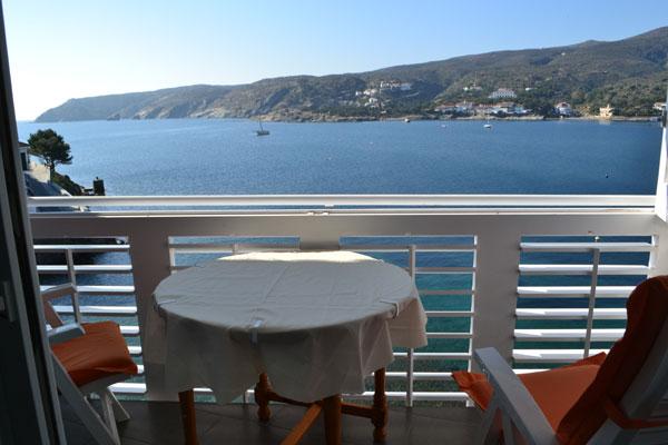 Apartamento de una habitación con terraza y vistas al mar