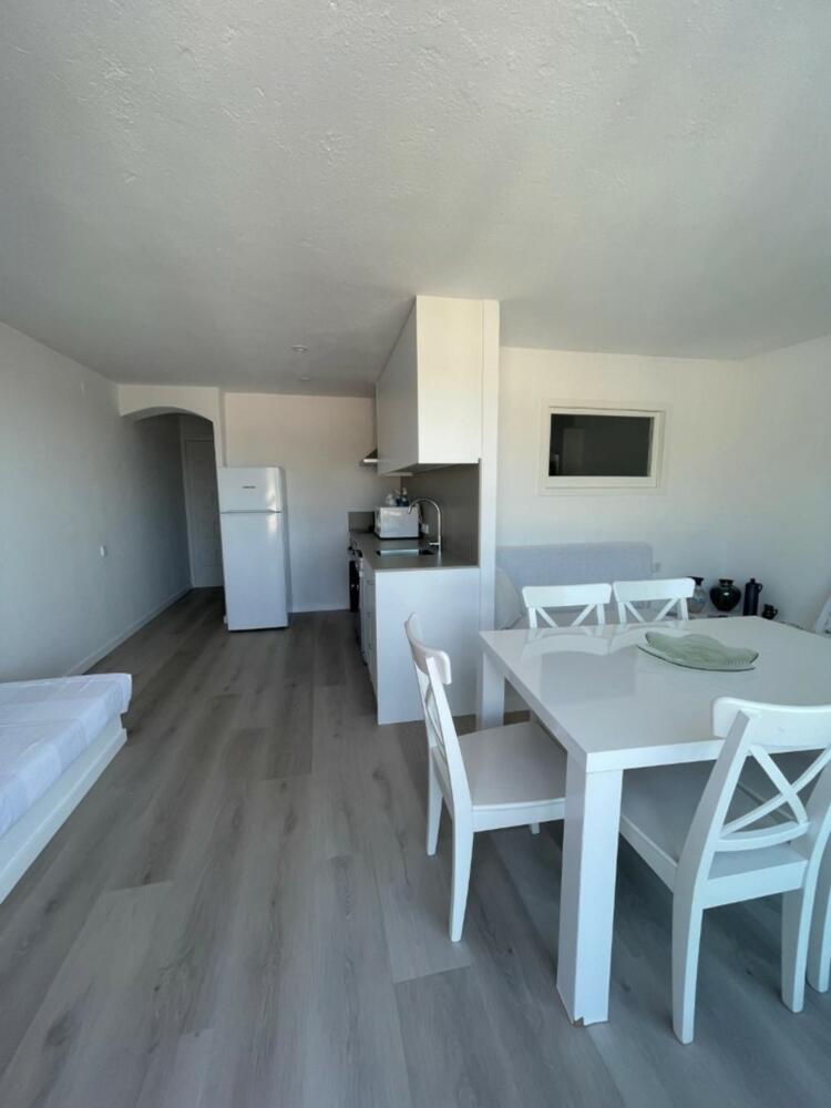 101.04 Verge de l-Esperanca Apartament de dues habitacions amb terrassa amb vistes al mar  Apartamento Carretera a Portligat Cadaqués