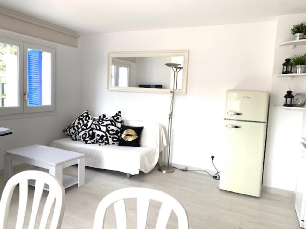 101.74 Centre 101.74 Apartamento con un dormitorio en el centro del pueblo con plaza de parking Apartamento Centre Cadaqués