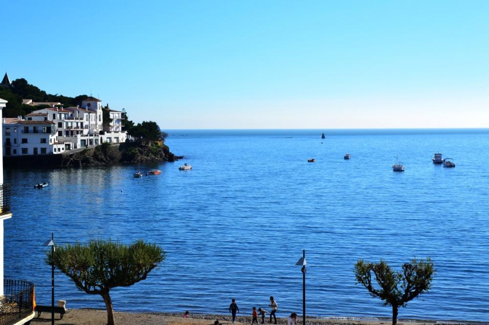 101.76 Passeig Estudio con un dormitorio en el centro del pueblo con fantásticas vistas a la bahía Apartamento Centre Cadaqués