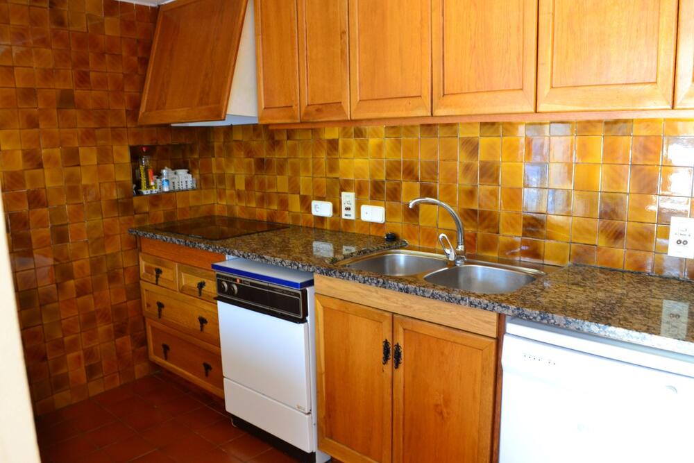 101.18 VICTOR RAHOLA Apartament de dues habitacions a primera línea a l´Av. Victor Rahola  Apartamento Es Colom Cadaqués