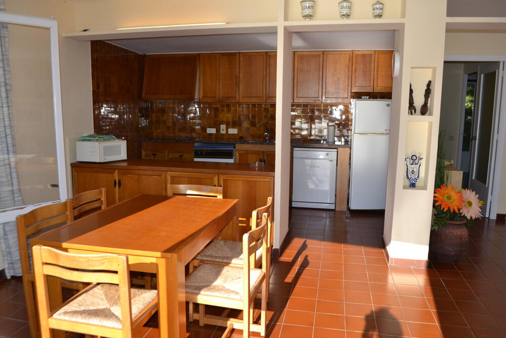 101.18 VICTOR RAHOLA Apartament de dues habitacions a primera línea a l´Av. Victor Rahola  Apartamento Es Colom Cadaqués