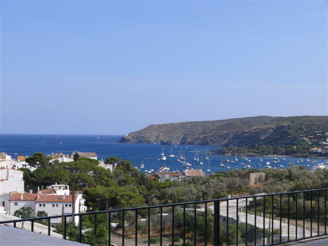 101.64 Carretera Port Lligat Ático de tres dormitorios en la Carretera Port Lligat con terraza y vistas al mar Apartamento Carretera Port Lligat Cadaqués