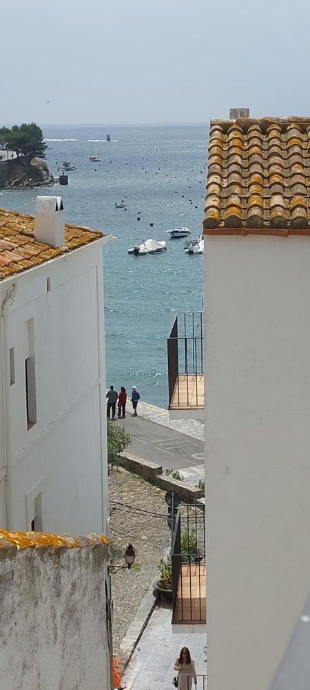 101.93 Puig Vidal Dúplex con tres dormitorios en el centro y cerca de la playa Apartamento Centre Cadaqués