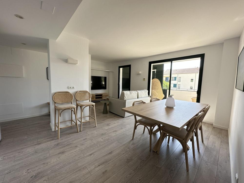 101.50 SA TARONGETA Apartamento con dos habitaciones y plaza de parking Apartamento Entrada Cadaqués