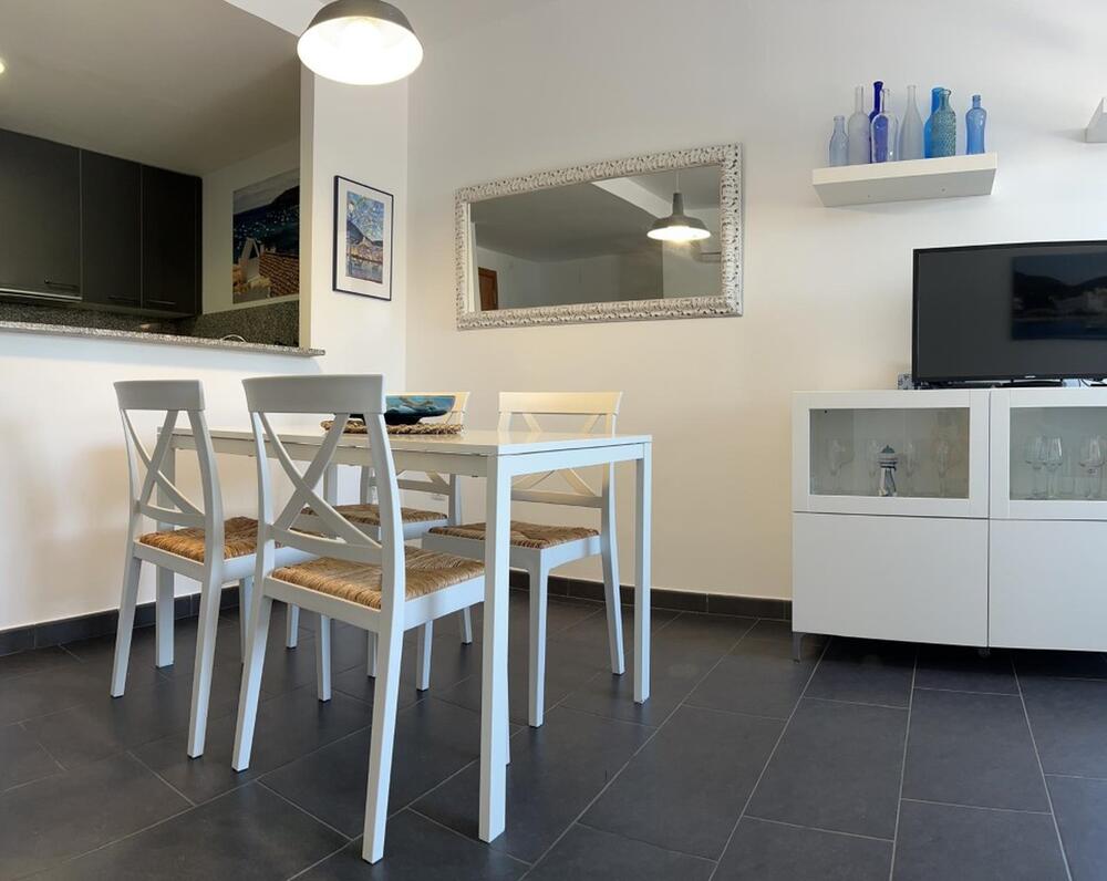 101.118 Trilla Apartament modern i funcional al centre de Cadaqués Apartamento CENTRE CADAQUÉS