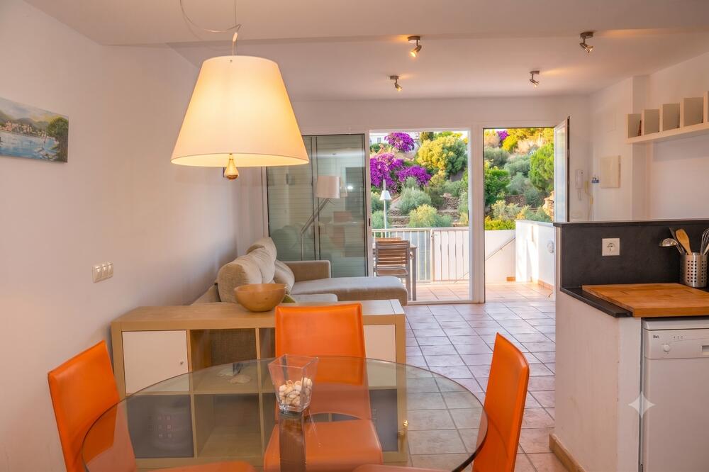 101.77_SES MIMOSES Apartament amb un dormitori al centre Apartamento Centre Cadaques