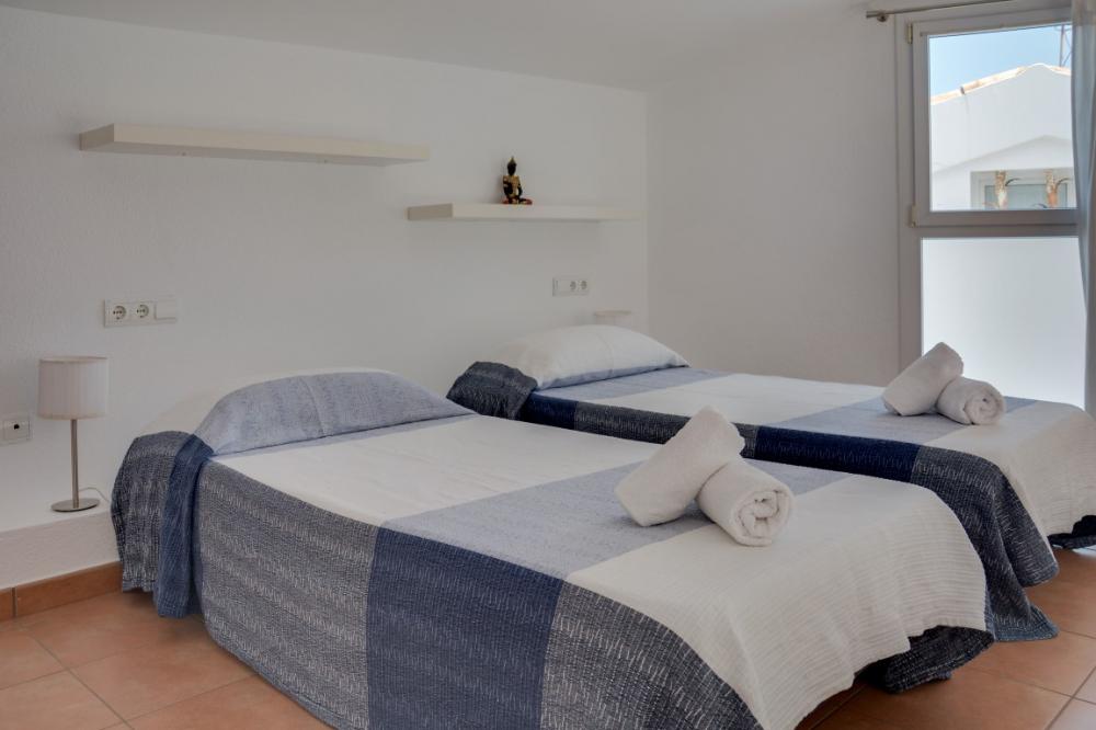 101.32 Carretera Port Lligat Apartament amb tres dormitoris, plaça de pàrking i terrassa amb vistes al mar Apartamento Carretera Port Lligat Cadaqués