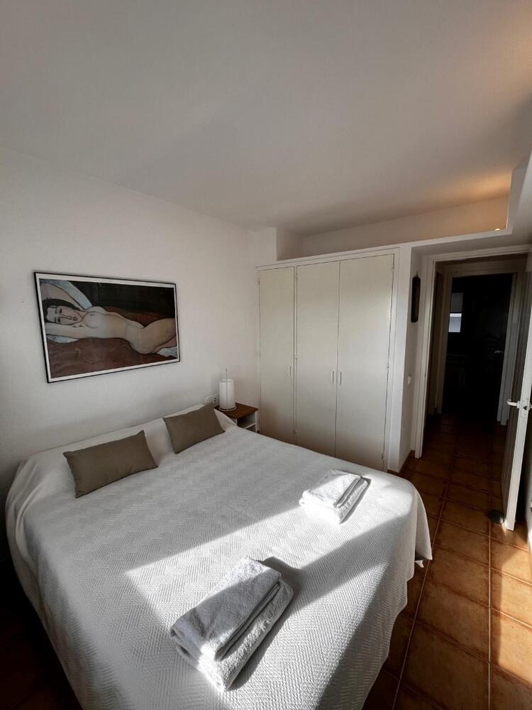 101.11 Carretera Port Lligat Apartament de dues habitacions i terrassa amb vistes al mar i plaça de pàrking  Apartamento Carretera Port Lligat Cadaqués