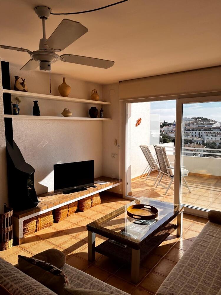 101.11 Carretera Port Lligat Apartament de dues habitacions i terrassa amb vistes al mar i plaça de pàrking  Apartamento Carretera Port Lligat Cadaqués