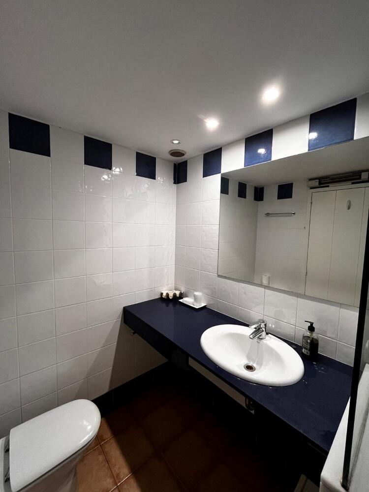 101.11 Carretera Port Lligat Apartament de dues habitacions i terrassa amb vistes al mar i plaça de pàrking  Apartamento Carretera Port Lligat Cadaqués