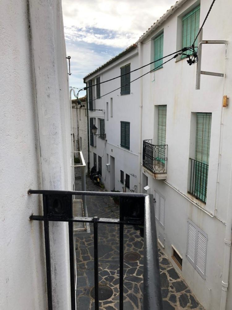 102.17 Carrer Tro Casa de pueblo en zona tranquila de Cadaqués Casa adosada Centre Cadaqués