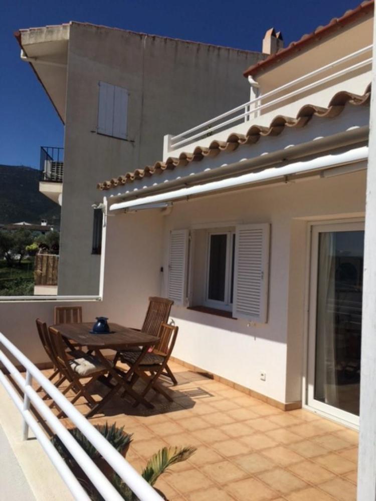 101.22 Carretera Port Ligat Apartamento con dos dormitorios, terraza y vistas al mar Apartamento SA GUARDA Cadaqués