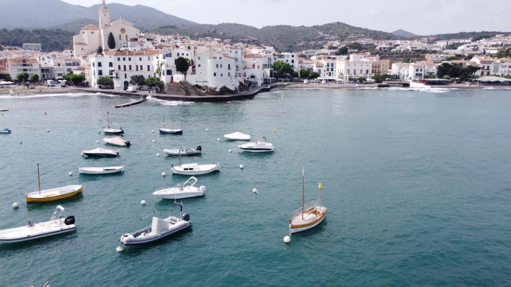 102.09 Casc Antic Casa reformada a primera linea de mar, espectaculares vistas y con cuatro dormitorios Maison jumelée Casc Antic Cadaqués