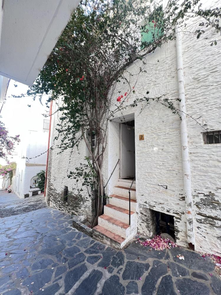 SANT ANTONI  CASA DE PUEBLO CON VISTAS AL MAR Casa de pueblo  Cadaqués