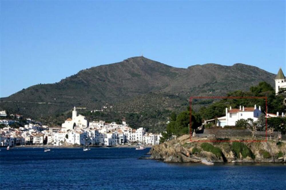 AVINGUDA VICTOR RAHOLA Espectacular casa devant al mar Casa aislada / Villa  Cadaqués