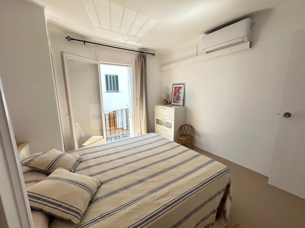 101.17 LLUIS TASSIS Apartament de 3 habitacions al centre del poble Apartamento Centre Cadaqués