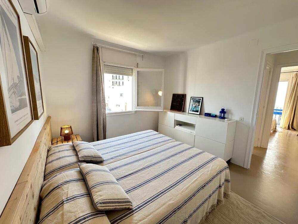 101.17 LLUIS TASSIS Apartament de 3 habitacions al centre del poble Apartamento Centre Cadaqués
