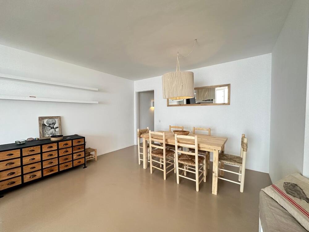 101.17 LLUIS TASSIS Apartament de 3 habitacions al centre del poble Apartamento Centre Cadaqués