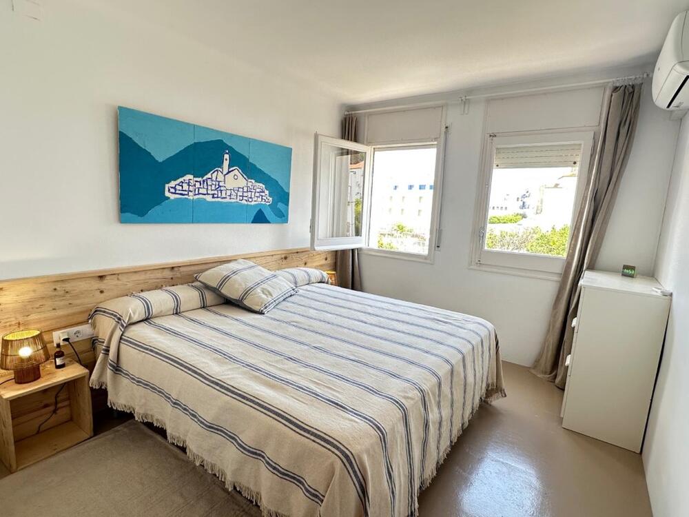 101.17 LLUIS TASSIS Apartament de 3 habitacions al centre del poble Apartamento Centre Cadaqués