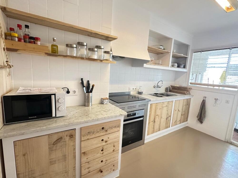 101.17 LLUIS TASSIS Apartament de 3 habitacions al centre del poble Apartamento Centre Cadaqués