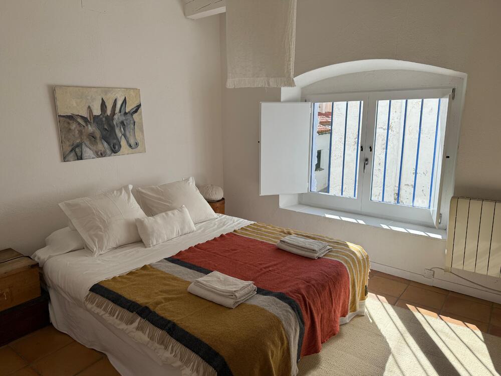 102.22 SOLITARI Bonica casa de poble amb espectaculars vistes per a 10 persones Maison de village SOLITARI Cadaqués