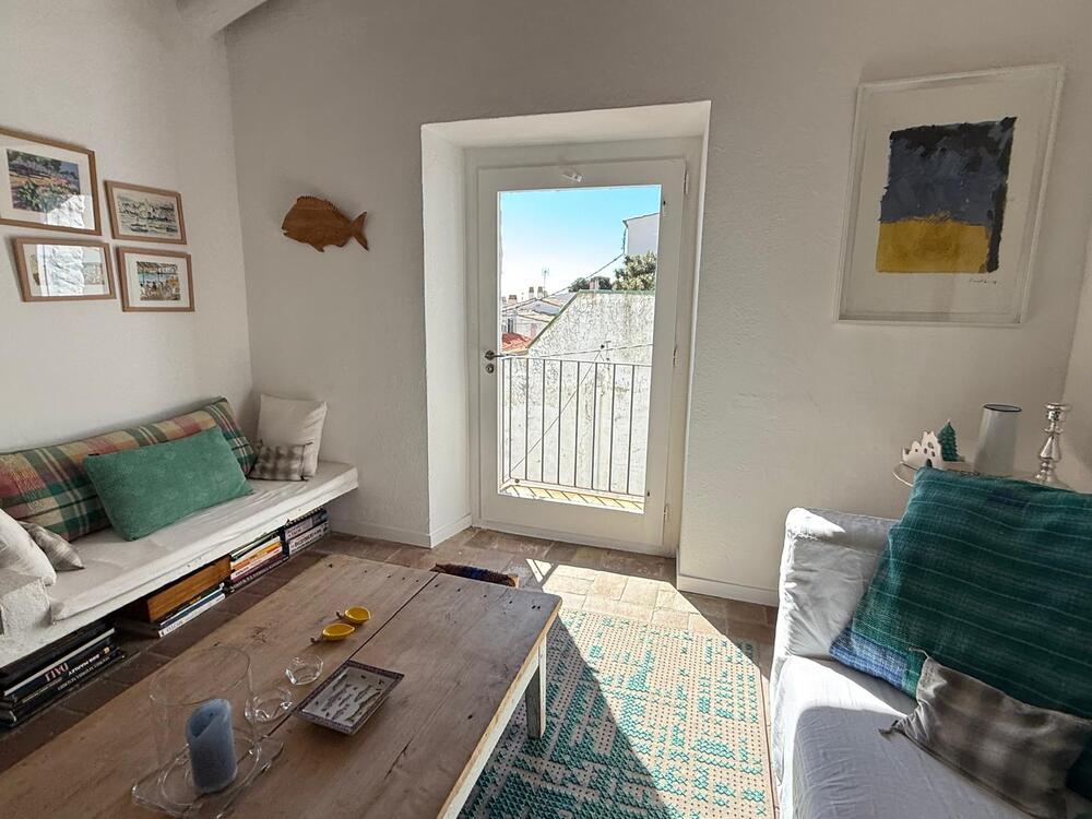102.22 SOLITARI Bonica casa de poble amb espectaculars vistes per a 10 persones Maison de village SOLITARI Cadaqués