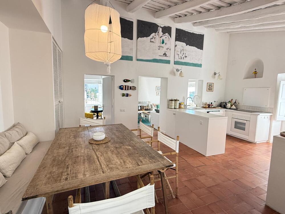 102.22 SOLITARI Bonica casa de poble amb espectaculars vistes per a 10 persones Maison de village SOLITARI Cadaqués
