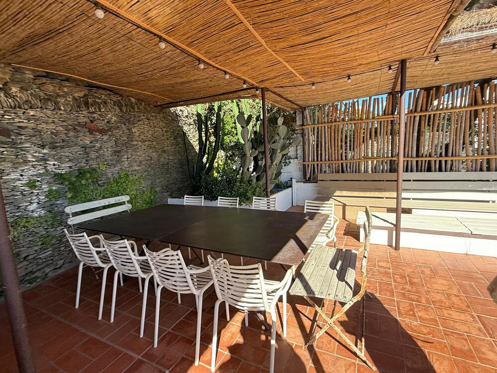 102.22 SOLITARI Bonica casa de poble amb espectaculars vistes per a 10 persones Maison de village SOLITARI Cadaqués